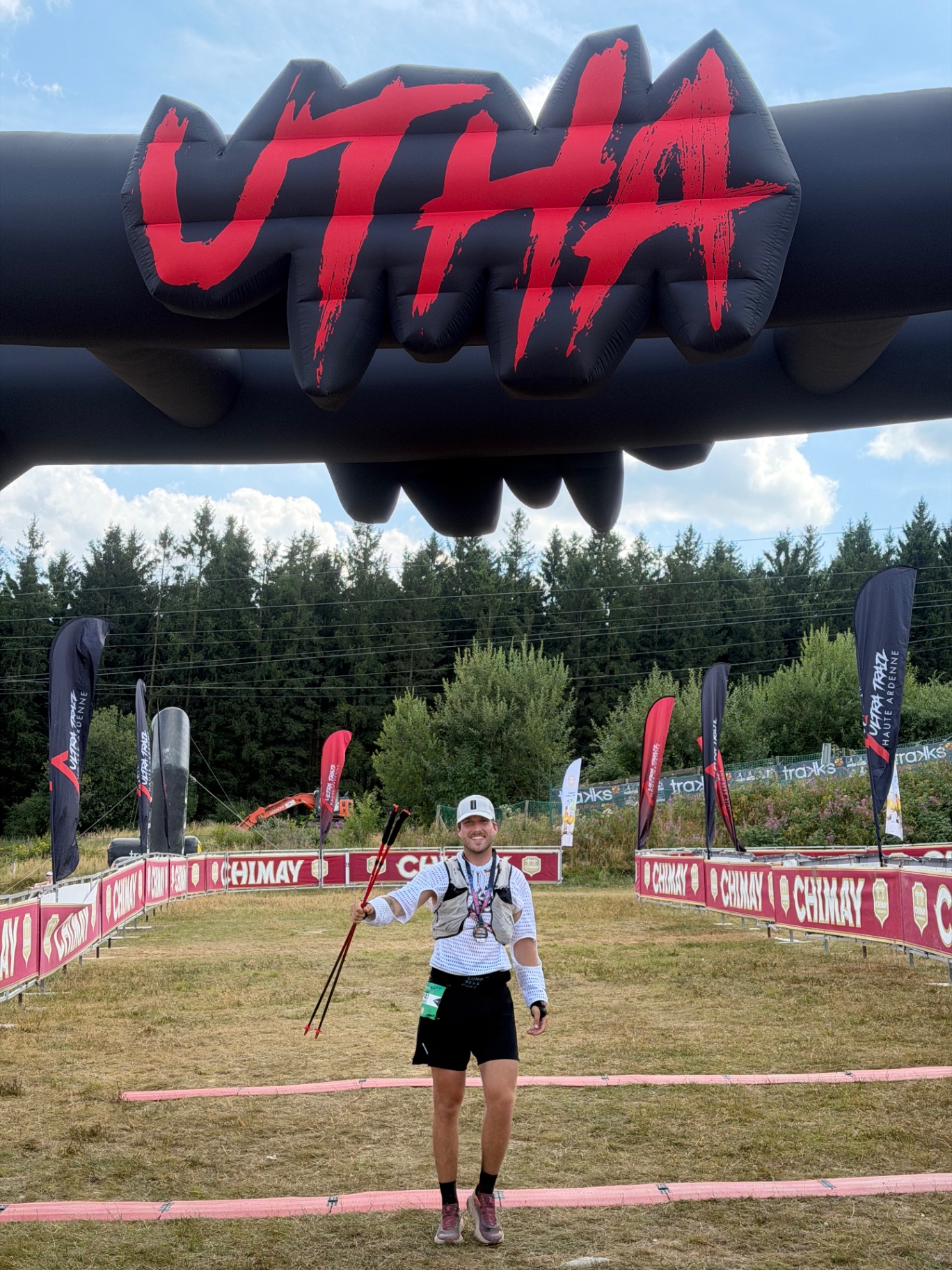Mees van Krevelen in het finishgebied van een ultratrail